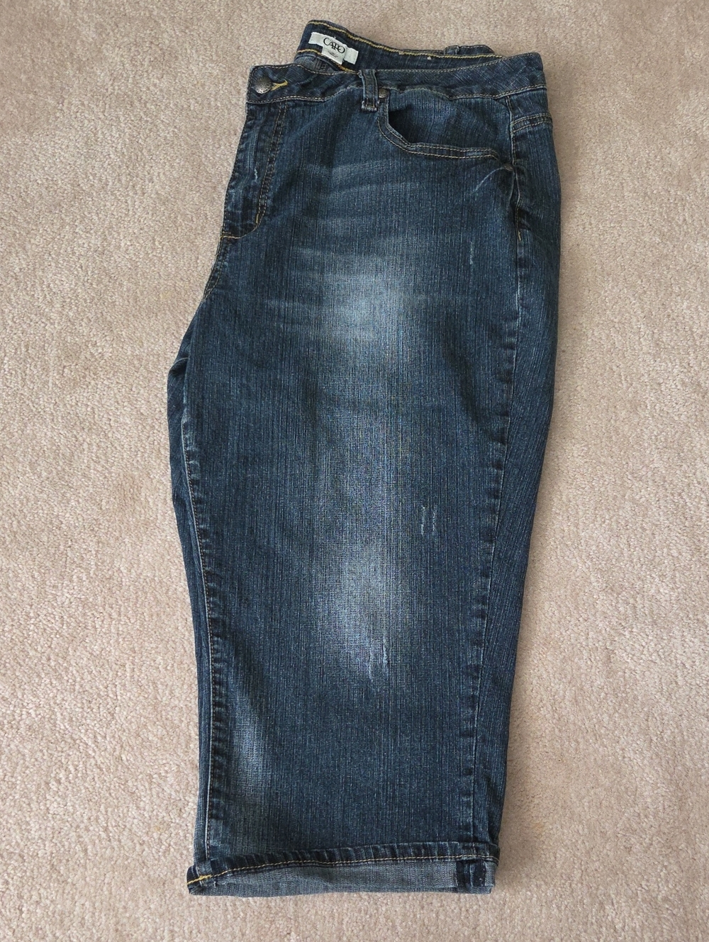Cato Women's Faded Blue Relaxed Capri Jeans